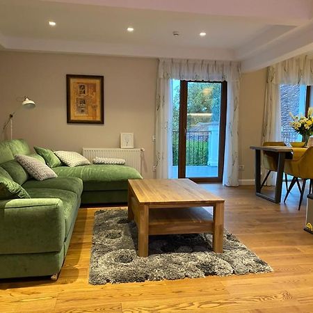 Apartaments Rîşnov Extérieur photo