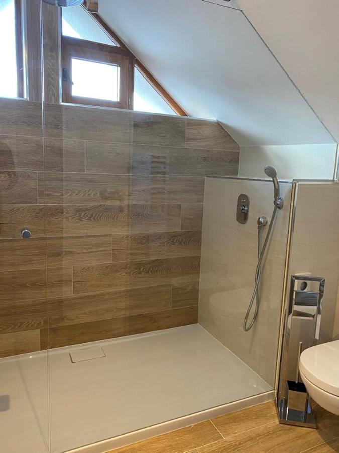 Apartaments Rîşnov Extérieur photo