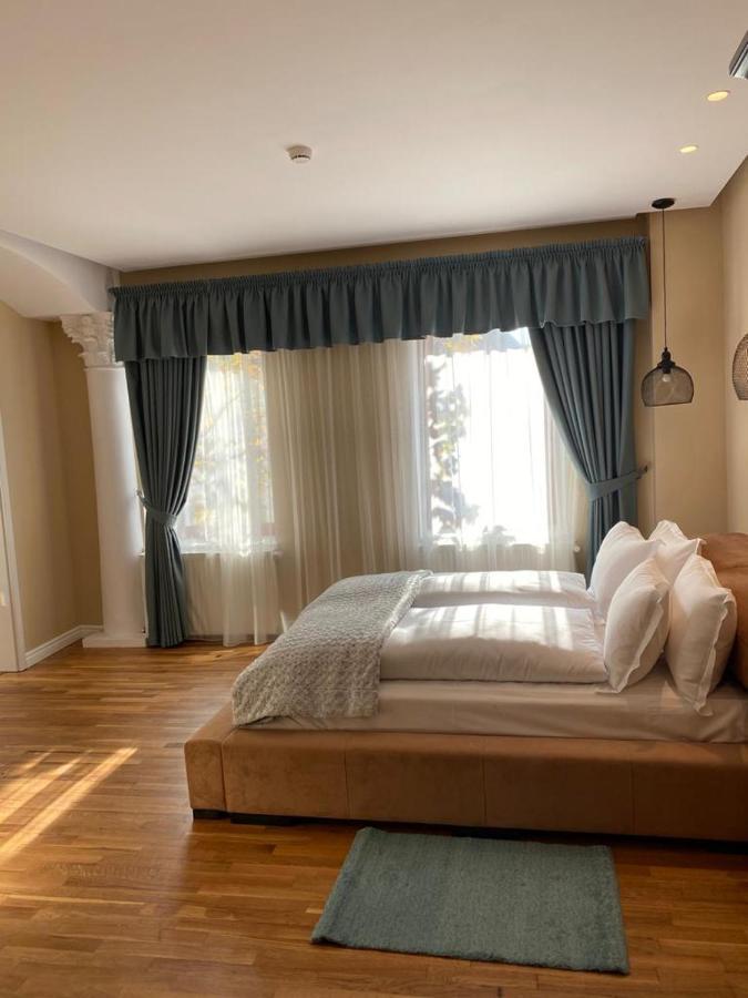 Apartaments Rîşnov Extérieur photo